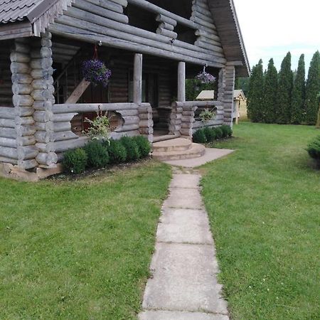 Viesu Maja Manturi Hotell Peipini Exteriör bild