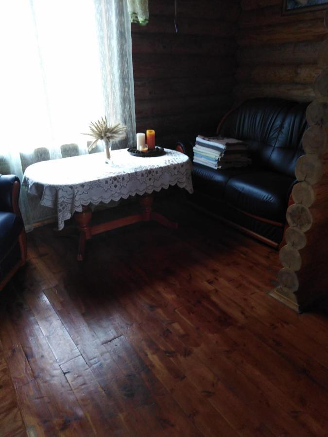 Viesu Maja Manturi Hotell Peipini Exteriör bild