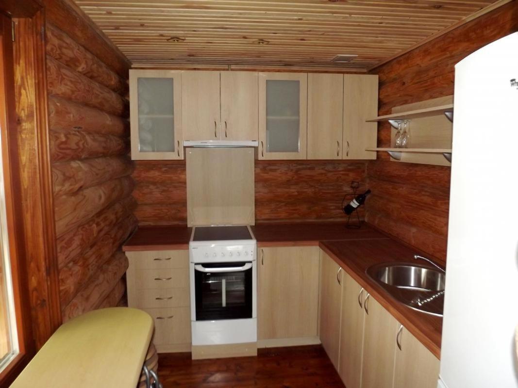 Viesu Maja Manturi Hotell Peipini Exteriör bild