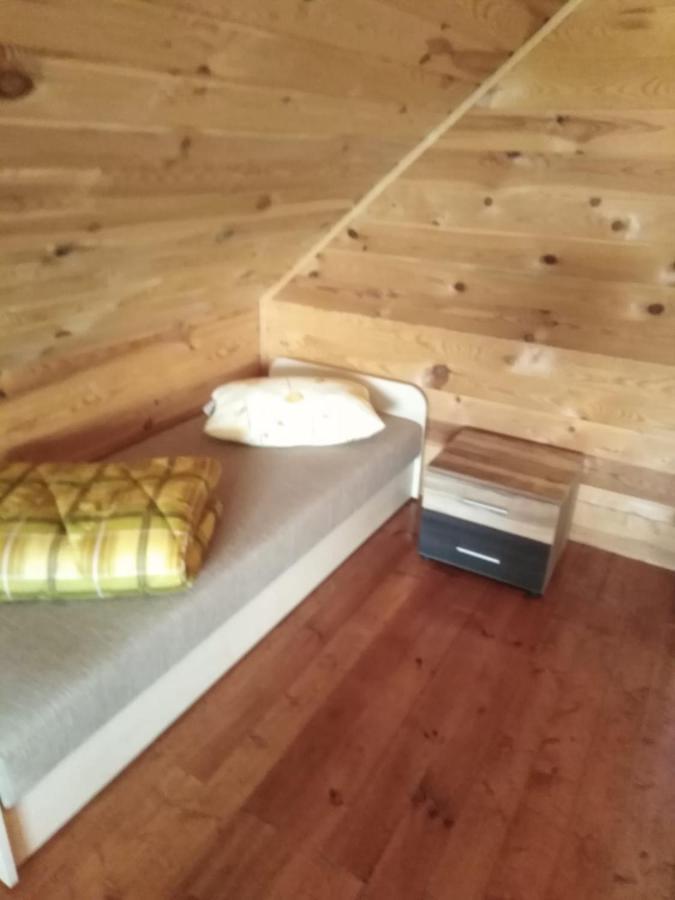 Viesu Maja Manturi Hotell Peipini Exteriör bild
